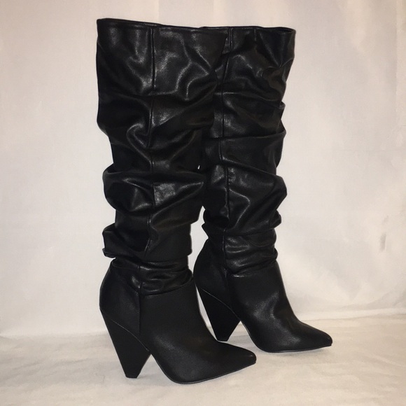 New Women's Black Slouchy Block Heeled Tall Boots - Picture 3 of 7